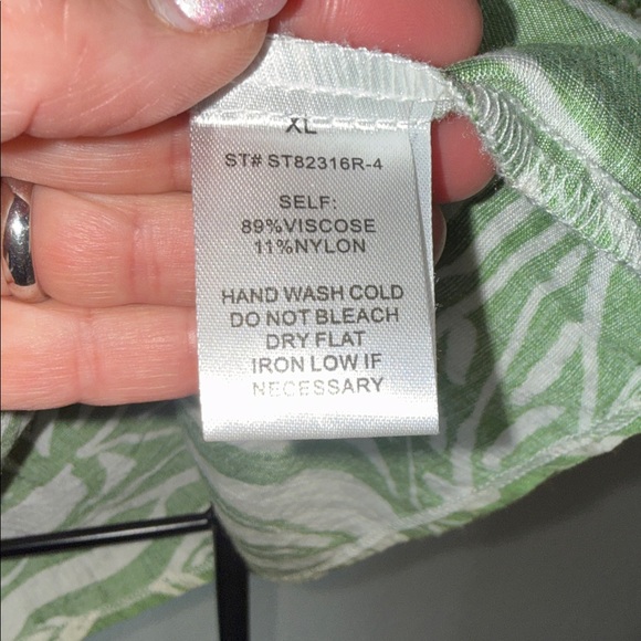 Peach Brand Green Leaf Print Button Down Shirt - Picture 4 of 6